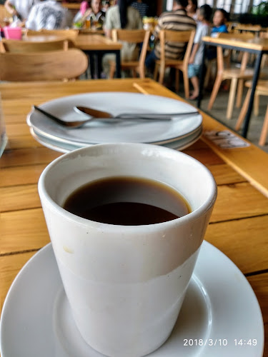 Warung Wareg Ngandat - Gastronomi dan perhotelan