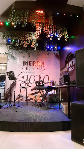 Comentarii opinii despre Manna Bakery & Cafe