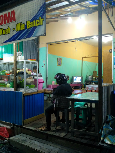 Comentarii opinii despre Warung Makan Pesona
