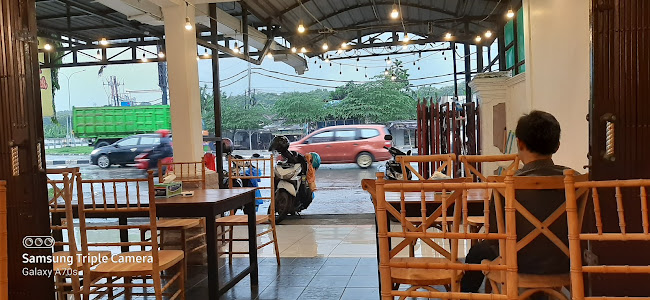 Afterbreak Seafood Semarang - Gastronomi dan perhotelan