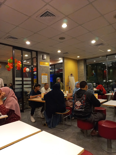 QV5C+6X5, Jl. MT Haryono, Gn. Bahagia, Kecamatan Balikpapan Selatan, Kota Balikpapan, Kalimantan Timur 76114