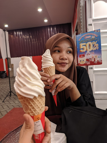 Opinii despre Mixue Flamboyan în Kota Medan - Gastronomi dan perhotelan