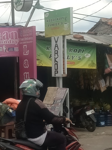 Kedai Kopi Family's
