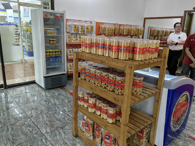 Soes Merdeka- Supratman - Gastronomi dan perhotelan