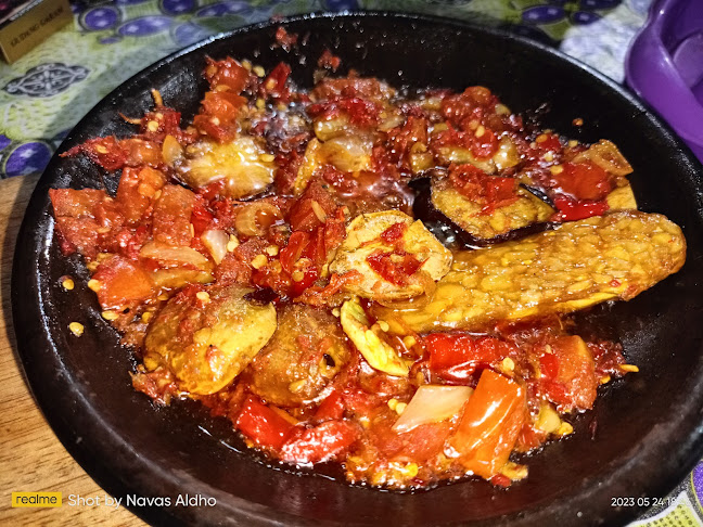 Opinii despre SAMBAL GAMI TENDA BIRU în Kota Padang - Gastronomi dan perhotelan