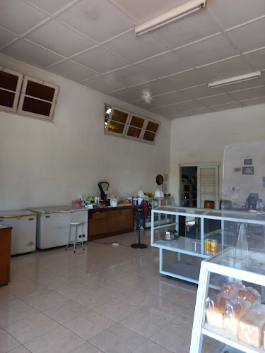 Opinii despre Es Krim dan Salon Mahkota în Kota Magelang - Gastronomi dan perhotelan