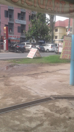 Opinii despre KUE TRADISIONAL HIDAYAH în Kota Jambi - Gastronomi dan perhotelan