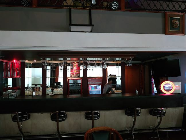 Sarawati Bar - Gastronomi dan perhotelan