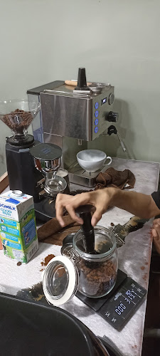 Opinii despre TryMe Cafe în Surabaya - Gastronomi dan perhotelan