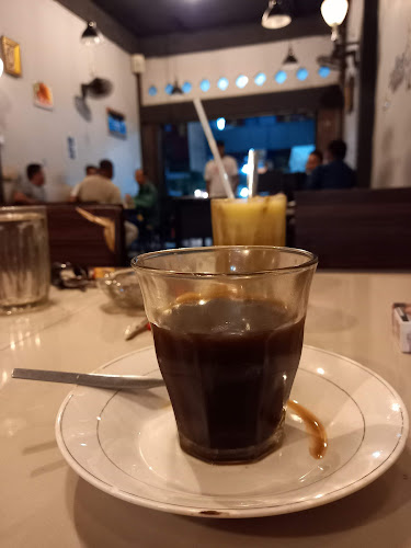 Opinii despre Kopi Rencong ( kopi & mie aceh ) în Kota Dumai - Gastronomi dan perhotelan