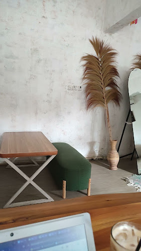 Comentarii opinii despre Me.Dia Coffee and Space