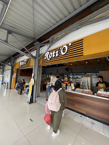 Roti O Stasiun Poncol
