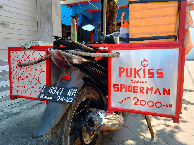 Opinii despre Bakul Pukis Jaring Spiderman în Surabaya - Gastronomi dan perhotelan