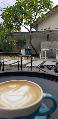 Opinii despre On The Rocks Salatiga în Kota Salatiga - Gastronomi dan perhotelan