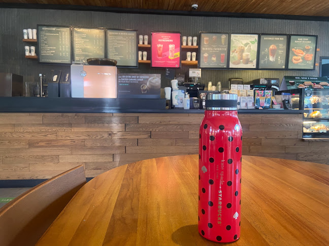 Comentarii opinii despre Starbucks Ciumbuleuit