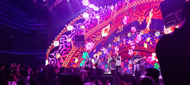 Elite Bar Makassar - Gastronomi dan perhotelan