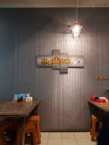 Opinii despre Rumah Makan Emma în Kota Samarinda - Gastronomi dan perhotelan