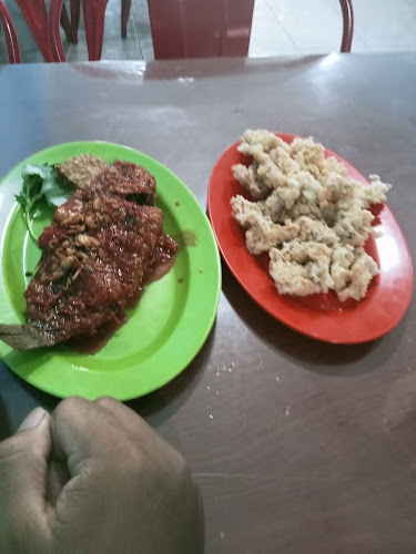 Wr. Ayam Kremes Endang Joko cabang MT Haryono - Gastronomi dan perhotelan