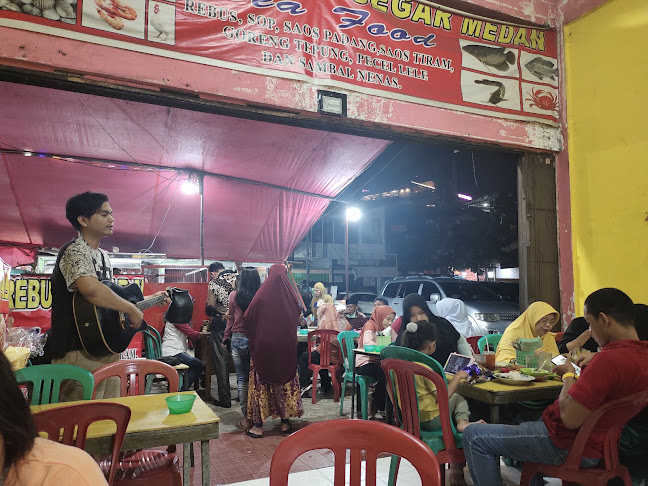 Opinii despre Kerang Rebus Segar Medan Sea Food în Kota Pekanbaru - Gastronomi dan perhotelan