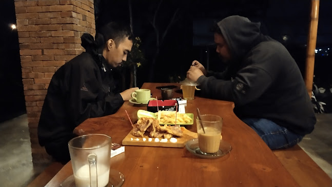 Opinii despre Saungtani Kafe în Kota Batu - Gastronomi dan perhotelan