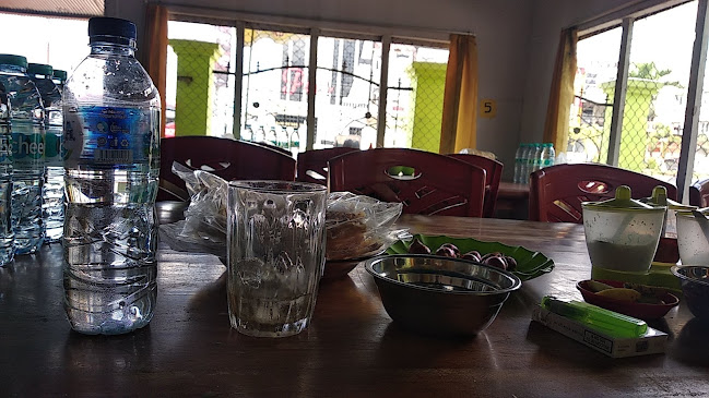 Comentarii opinii despre Rumah Makan CAHAYA PANGKEP