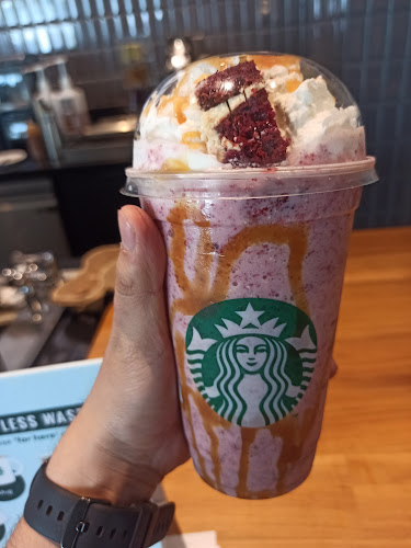 Starbucks Cambridge City Square