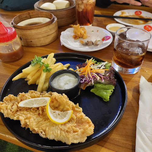 Borsumy Heritage - Gastronomi dan perhotelan