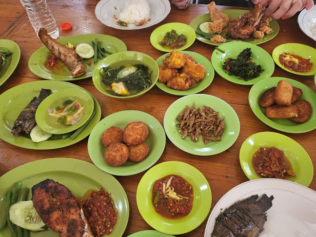 Rumah Makan Pondok Garuda - Gastronomi dan perhotelan