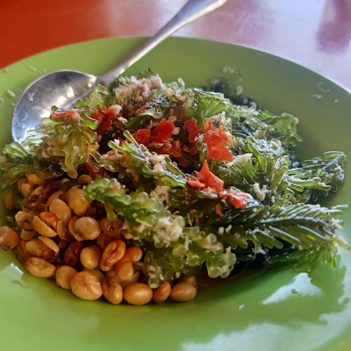 Comentarii opinii despre Warung Darma Seafood