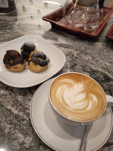 Kopi Equator Coffee - Gastronomi dan perhotelan