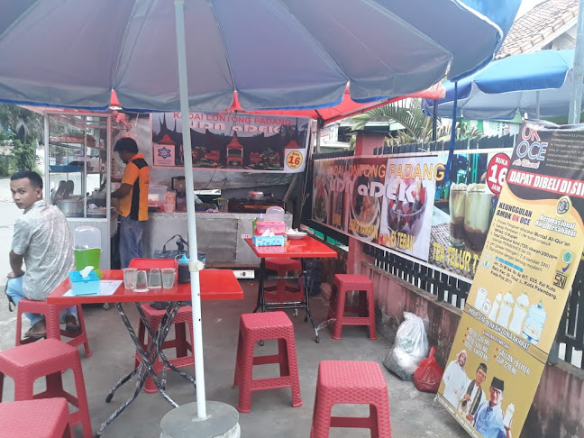 Opinii despre Kadai Lontong Padang 16 Jam Uda Adek în Kota Palembang - Gastronomi dan perhotelan