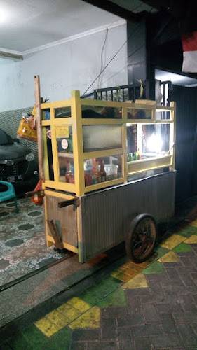 Opinii despre Nasi Goreng Jancik Special Super Pedas în Surabaya - Gastronomi dan perhotelan