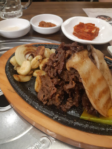 Opinii despre DaeBak Korean BBQ Restaurant în Kota Medan - Gastronomi dan perhotelan