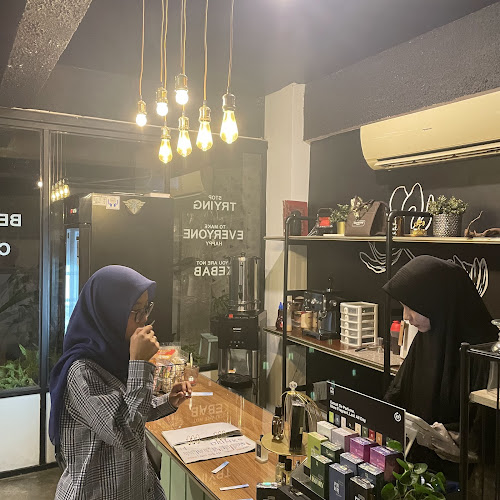 Opinii despre Kebabane Cafe în Kota Semarang - Gastronomi dan perhotelan