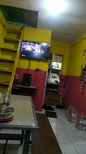 Comentarii opinii despre WARUNG KOPI GEMBIRA