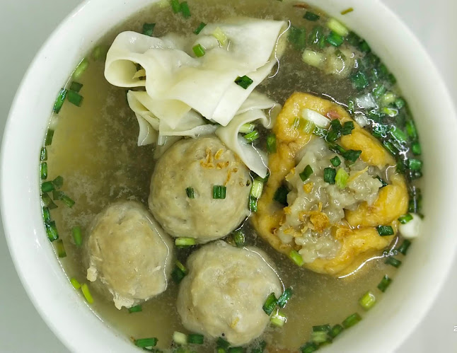 Sentra Wisata Kuliner Wiyung