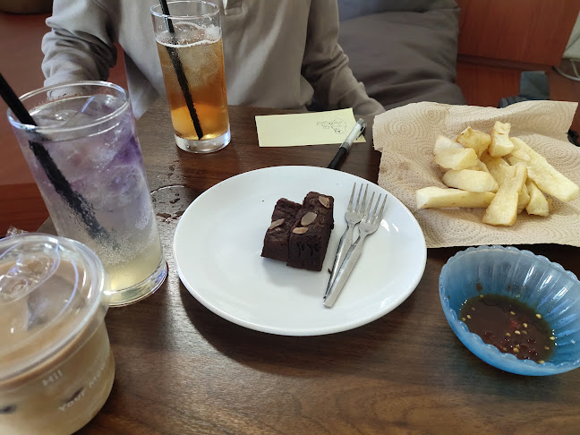 Cat'O Cafe Balikpapan - Gastronomi dan perhotelan