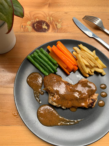 Jl. Gn. Merapi Perumahan Bumi Serpong Residences Blok B. 17, Pamulang, Kec. Pamulang, Kota Tangerang Selatan, Banten 15415