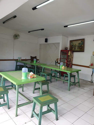 Warung Sahabat (angkringan, roti dan kue) - Kota Denpasar