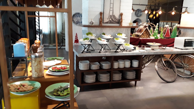 Comentarii opinii despre Trimurti Restaurant