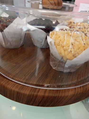 Iris Bakehouse - Gastronomi dan perhotelan