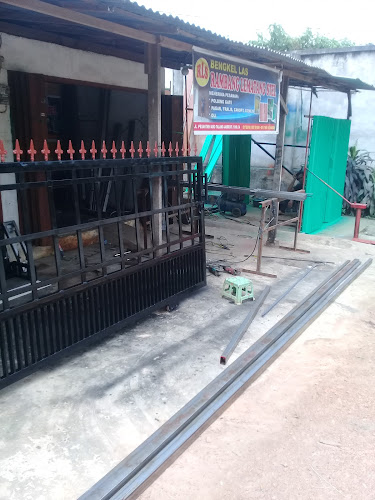 Opinii despre Rumah Makan Pamor Jaya în Kota Palembang - Gastronomi dan perhotelan