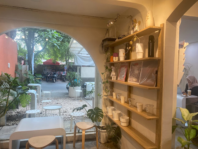 mania(c) plain place - Gastronomi dan perhotelan