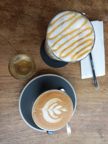 Luthier Coffee - Gastronomi dan perhotelan