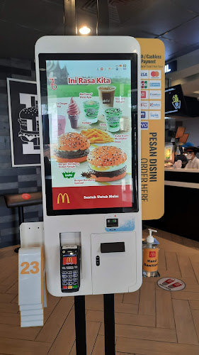 Opinii despre McDonald's - Sangkuriang Cimahi în Kota Cimahi - Gastronomi dan perhotelan