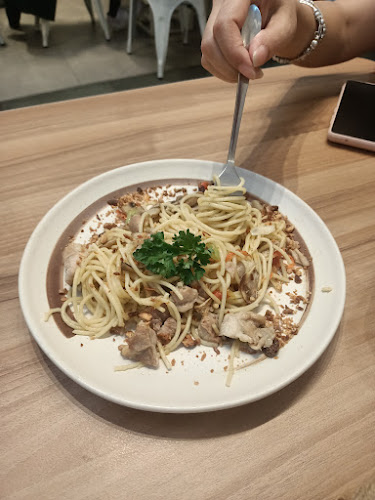 Sumatra, Jl. Sumatera No.21, Braga, Kec. Sumur Bandung, Kota Bandung, Jawa Barat 40111