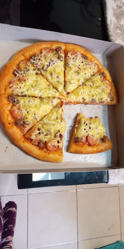 Opinii despre MaKan Pizza în Kota Depok - Gastronomi dan perhotelan