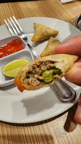 Opinii despre Sate House Bogowonto în Surabaya - Gastronomi dan perhotelan