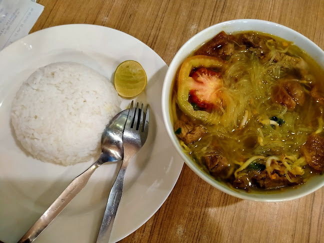 Bakso Lapangan Tembak Senayan - Gastronomi dan perhotelan