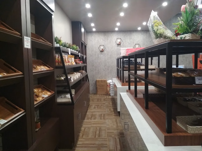 Comentarii opinii despre Manna Bakery & Cafe